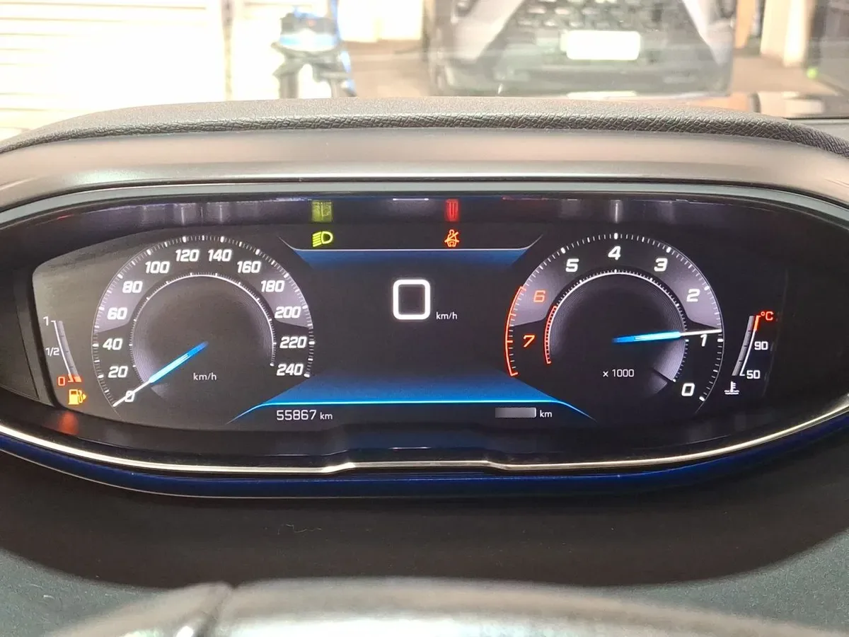 Peugeot 3008 1.2 Active Puretech 4x2 130 Mt6 5p año 2021