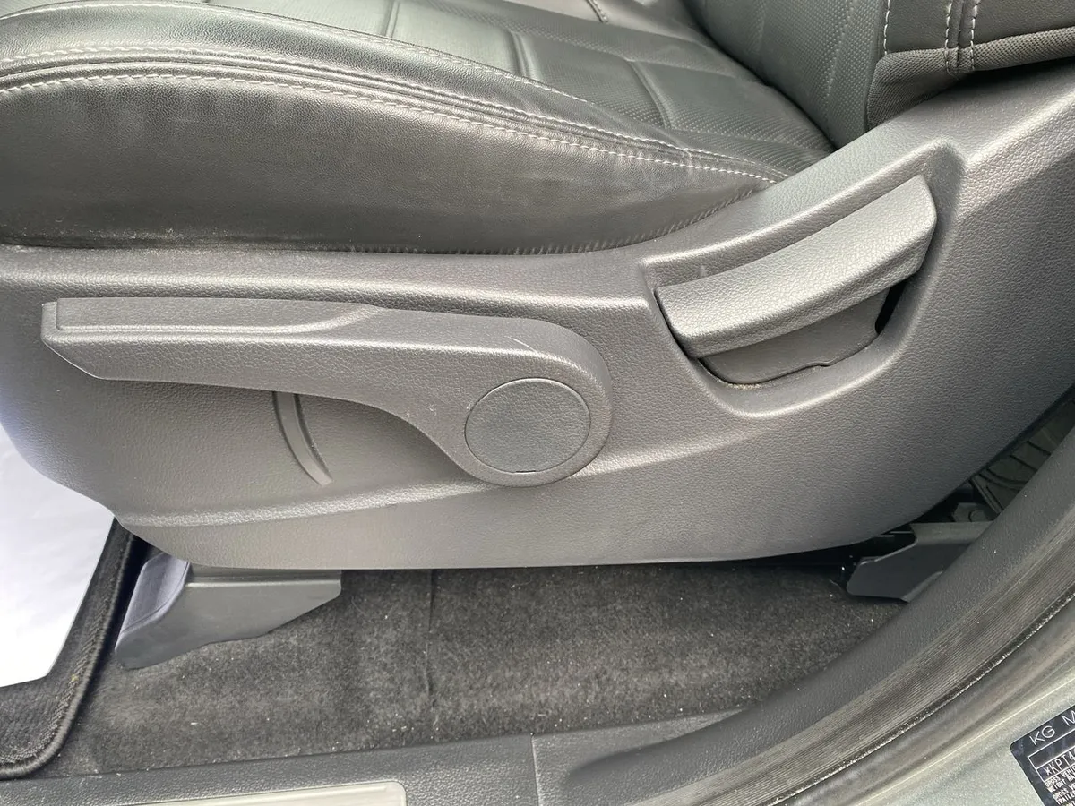 Ssangyong Rexton 2.2t Glx Diesel 4x4 6ab Nueva Radio 8at 5p año 2026