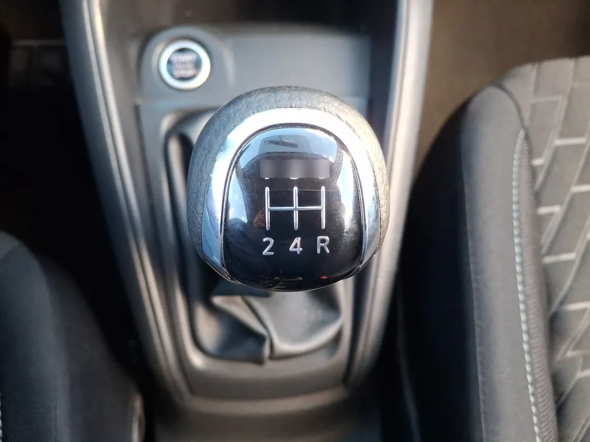 Nissan Kicks 1.6 Advance 4x2 Mt 5p año 2023