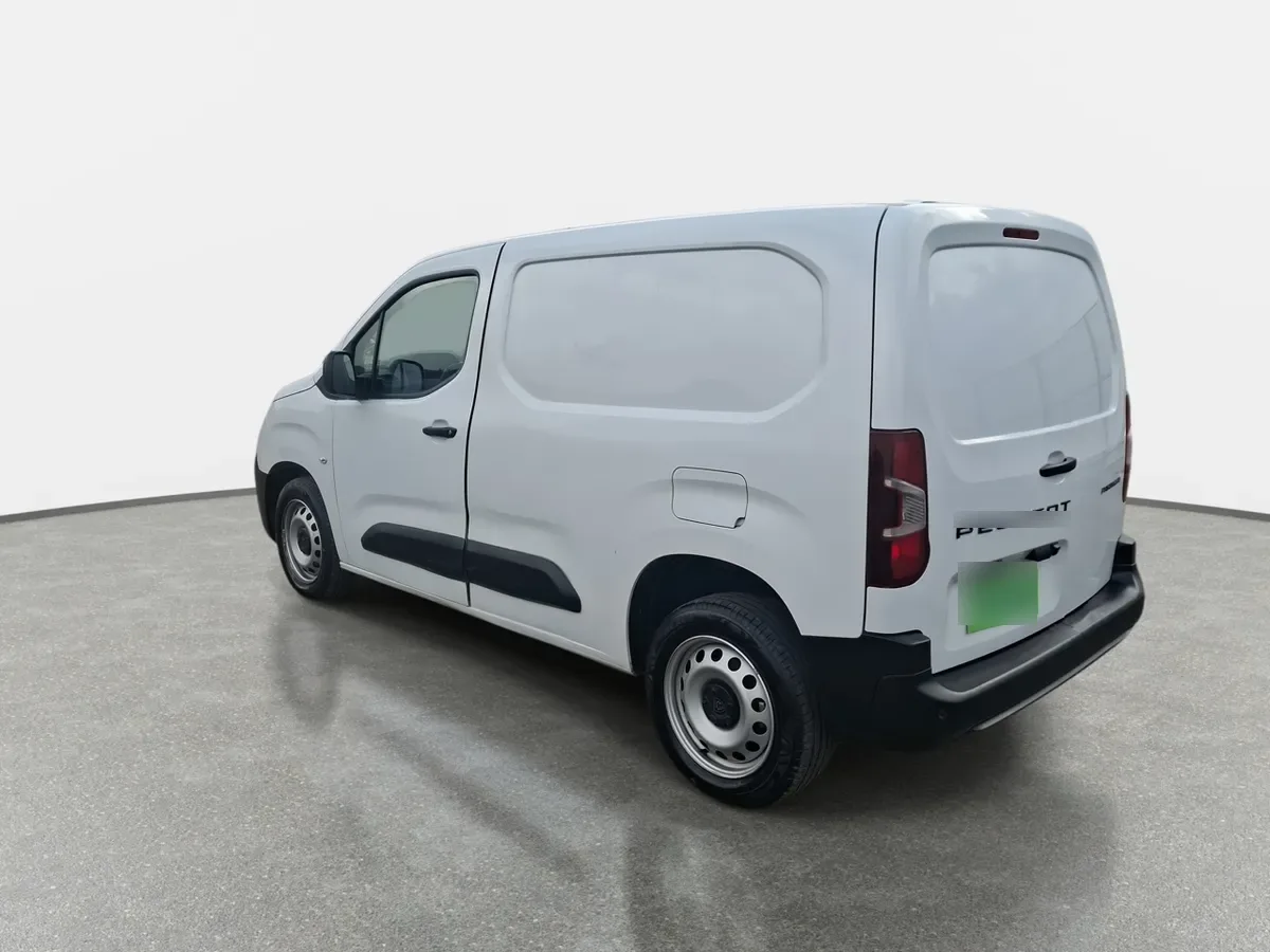 Peugeot Partner 1.5 L1 Hdi Diesel 100hp 4x2 Mt 5p año 2025