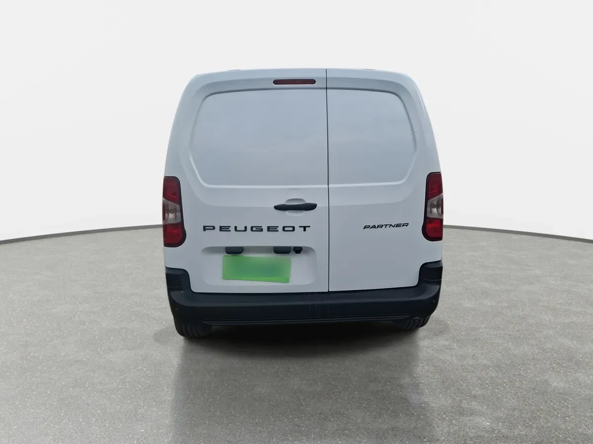Peugeot Partner 1.5 L1 Hdi Diesel 100hp 4x2 Mt 5p año 2025