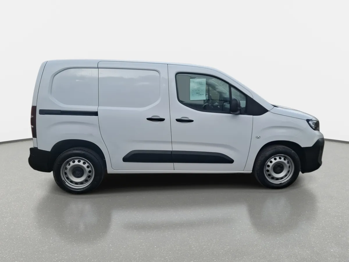 Peugeot Partner 1.5 L1 Hdi Diesel 100hp 4x2 Mt 5p año 2025