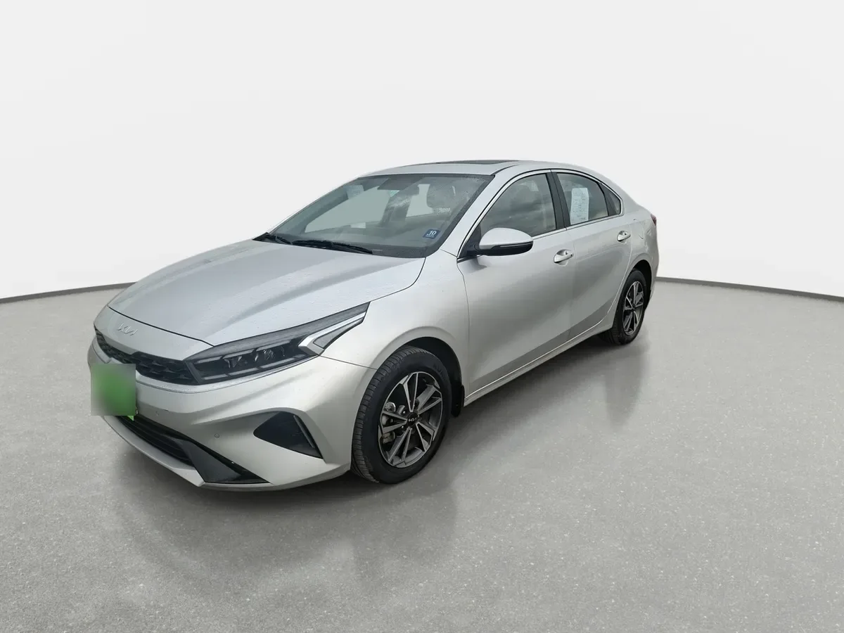 Kia Cerato 1.6 Ex Full 4x2 6at 4p año 2023