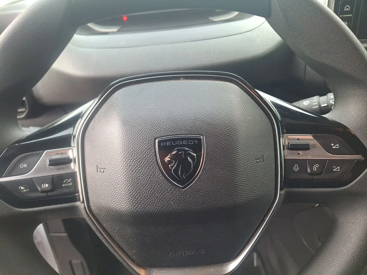 Peugeot Partner 1.5 L1 Hdi Diesel 100hp 4x2 Mt 5p año 2025