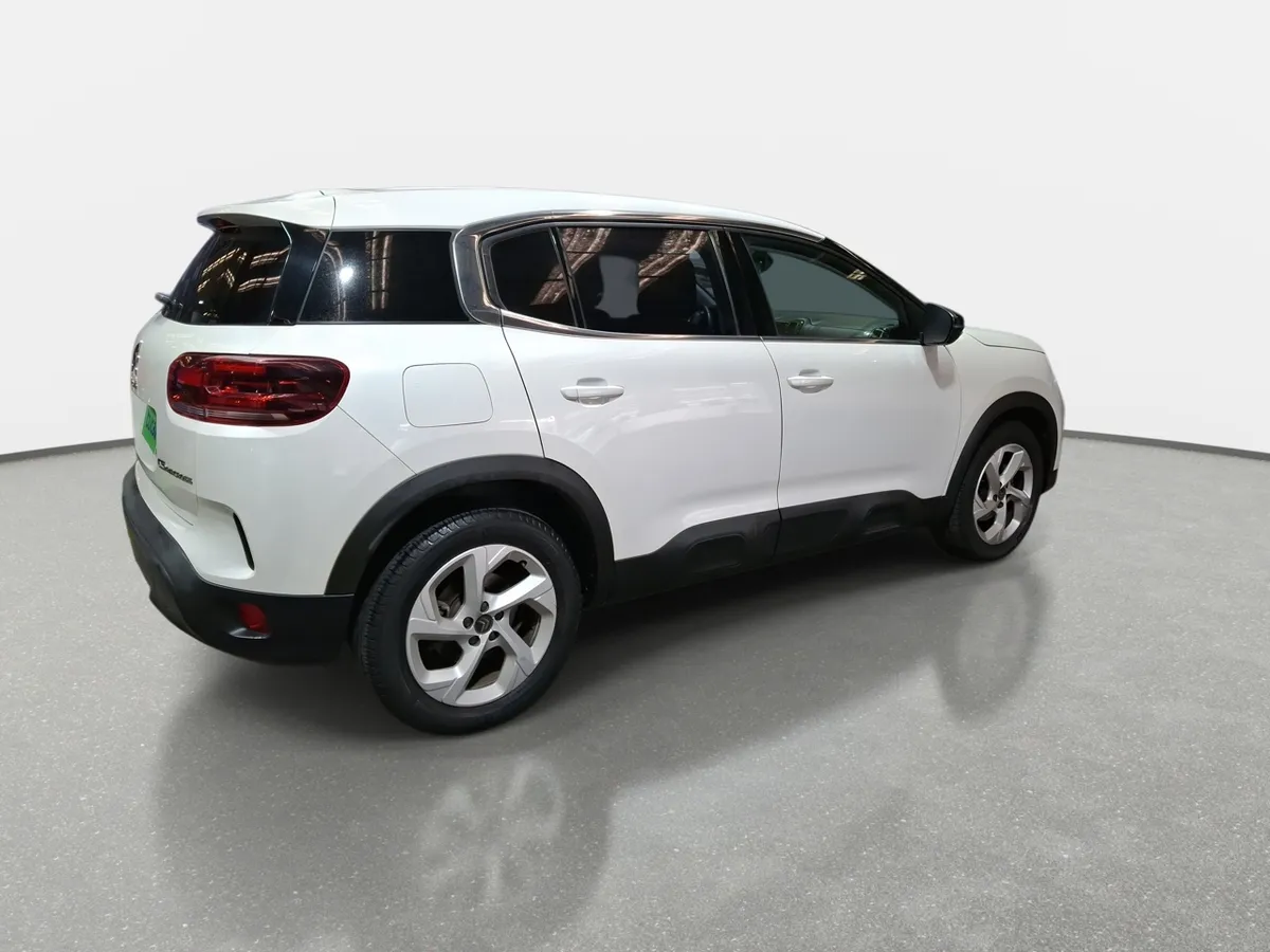 Citroen C5 Aircross 1.5 Feel Pack Diesel 4x2 130 Ss Eat8 At 5p año 2024