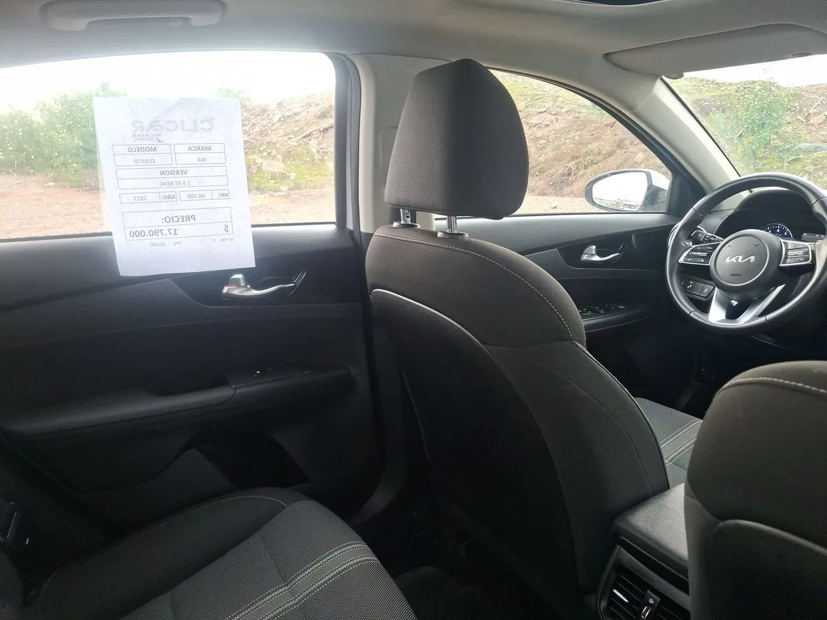 Kia Cerato 1.6 Ex Full 4x2 6at 4p año 2023
