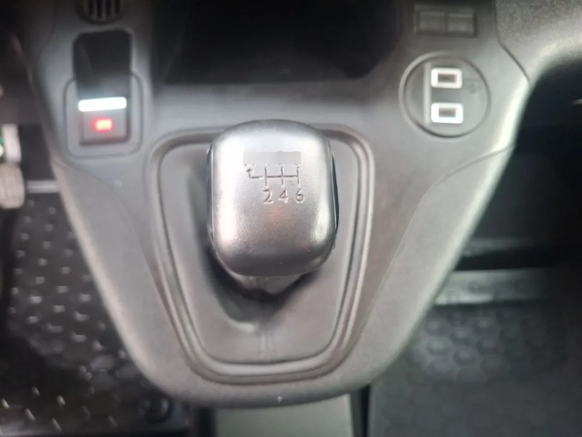 Peugeot Partner 1.5 L1 Hdi Diesel 100hp 4x2 Mt 5p año 2025