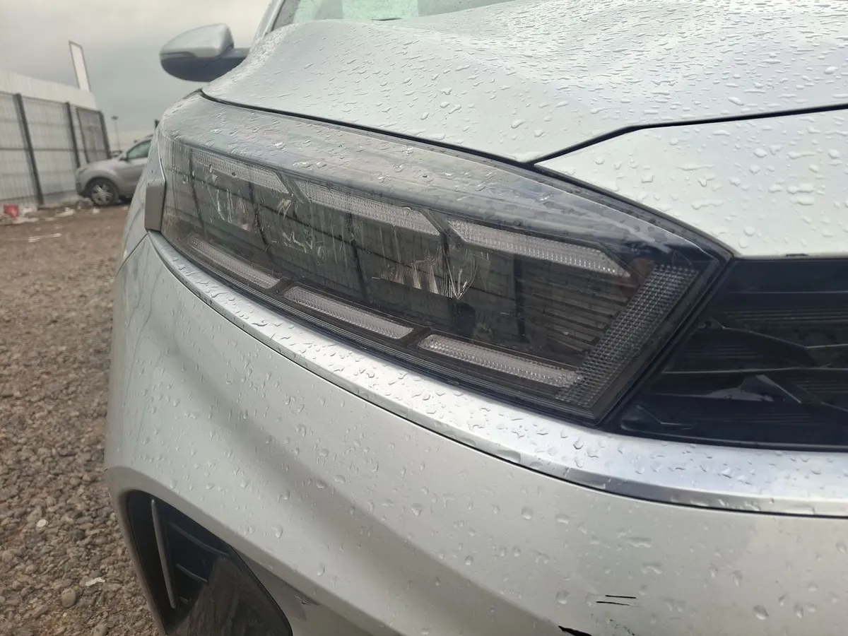 Kia Cerato 1.6 Ex Full 4x2 6at 4p año 2023