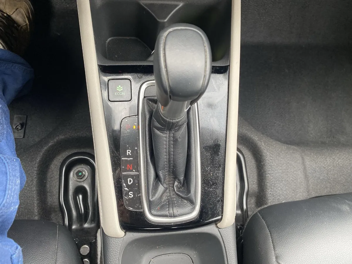 Honda City 1.5 Exl 4x2 Sdn At 4p año 2022