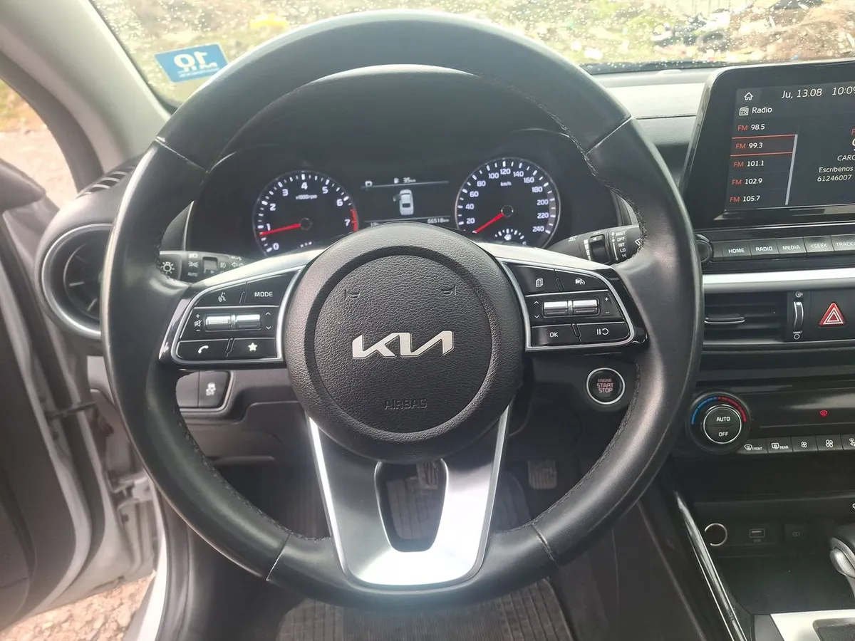Kia Cerato 1.6 Ex Full 4x2 6at 4p año 2023