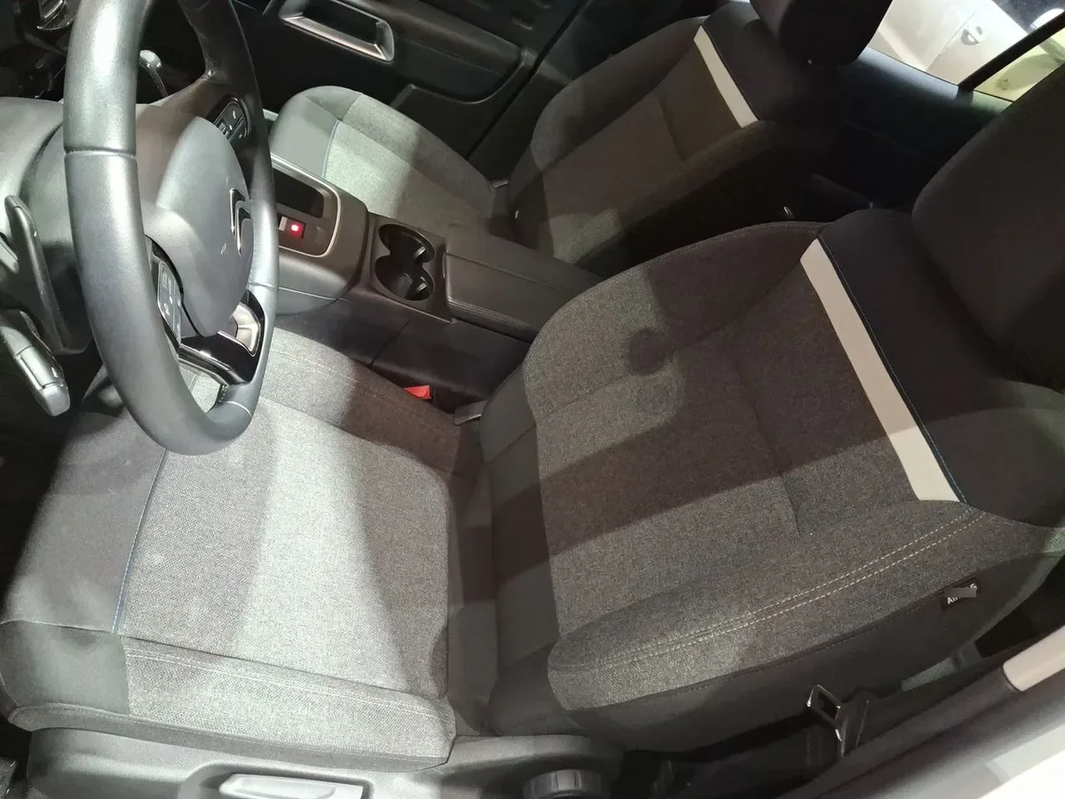 Citroen C5 Aircross 1.5 Feel Pack Diesel 4x2 130 Ss Eat8 At 5p año 2024