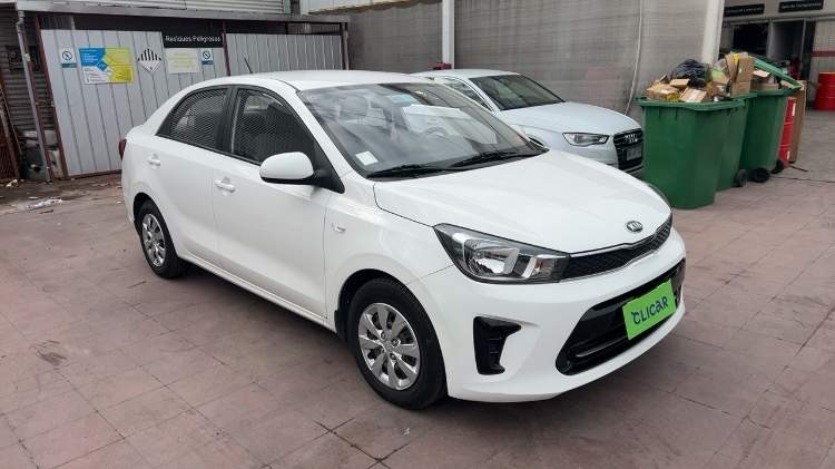 Kia Soluto 1.4 Lx 4x2 Ac Mt 4p año 2021