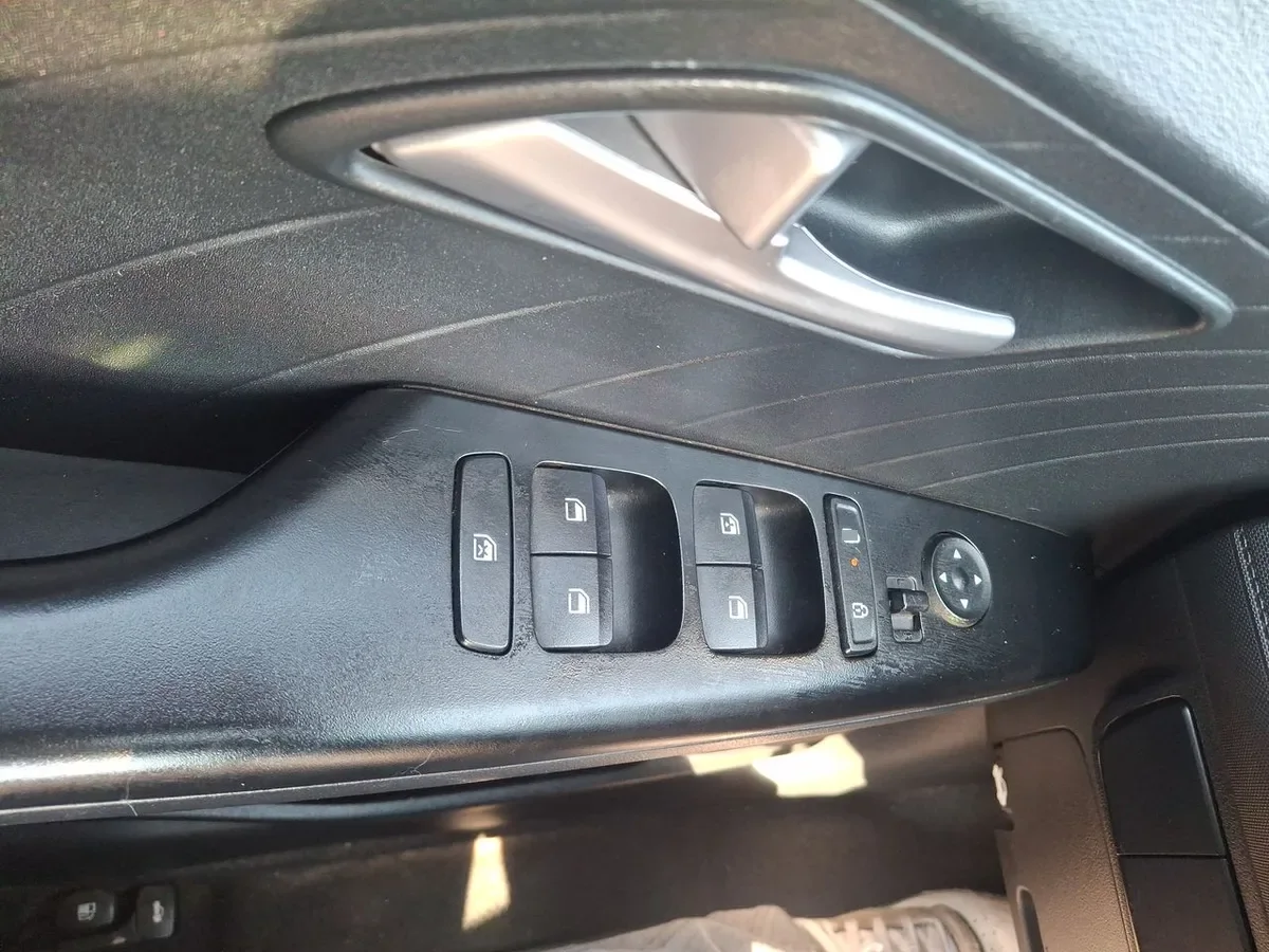 Hyundai Accent 1.5 Plus 4x2 At 4p año 2024