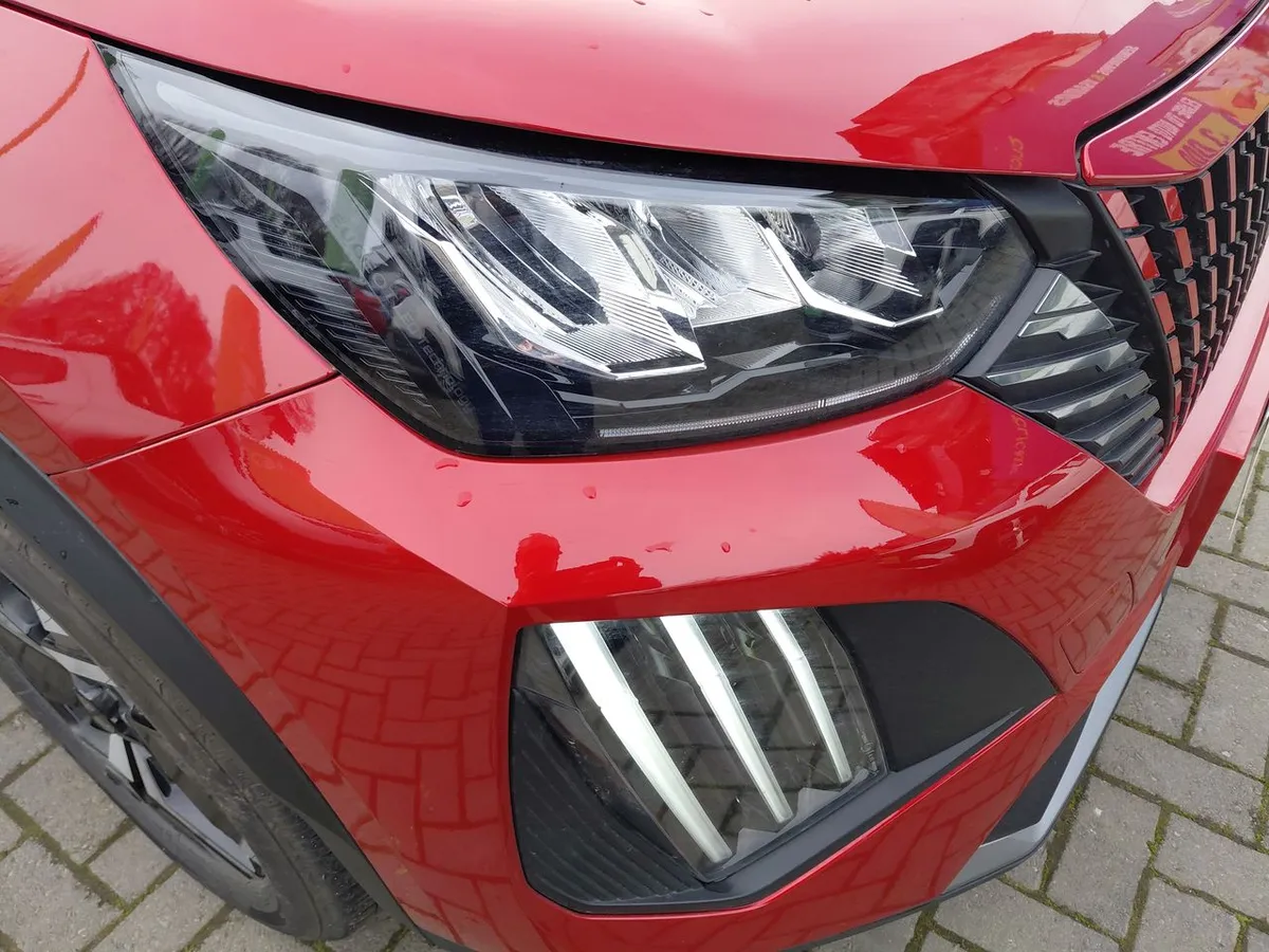 Peugeot 2008 1.2 Mca Allure Mhev 136hp 4x2 At 5p año 2026