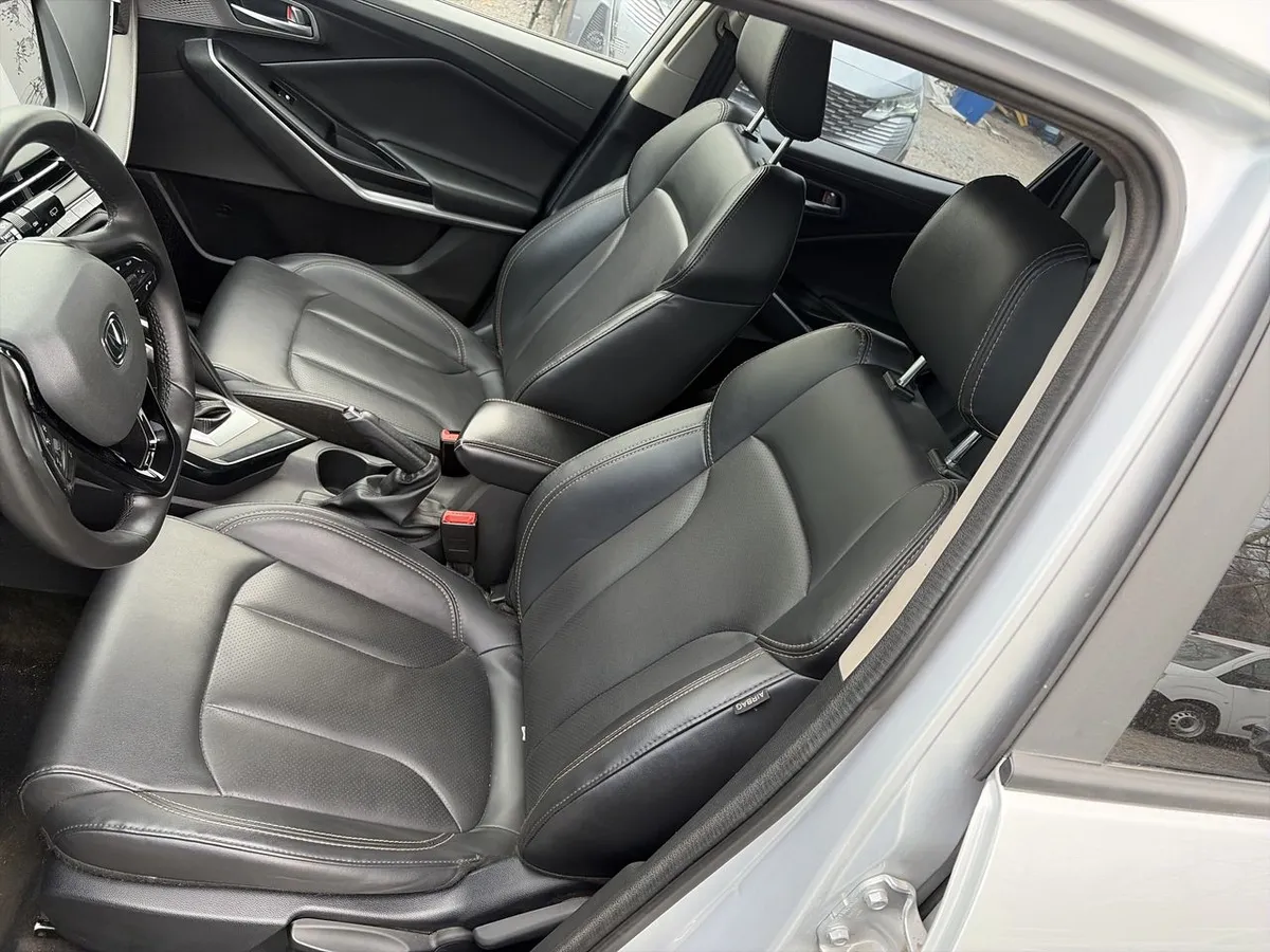 Changan Cs15 1.5 Elite 4x2 At 5p año 2024