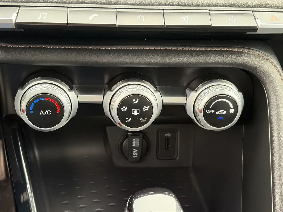 Changan Cs15 1.5 Elite 4x2 At 5p año 2024