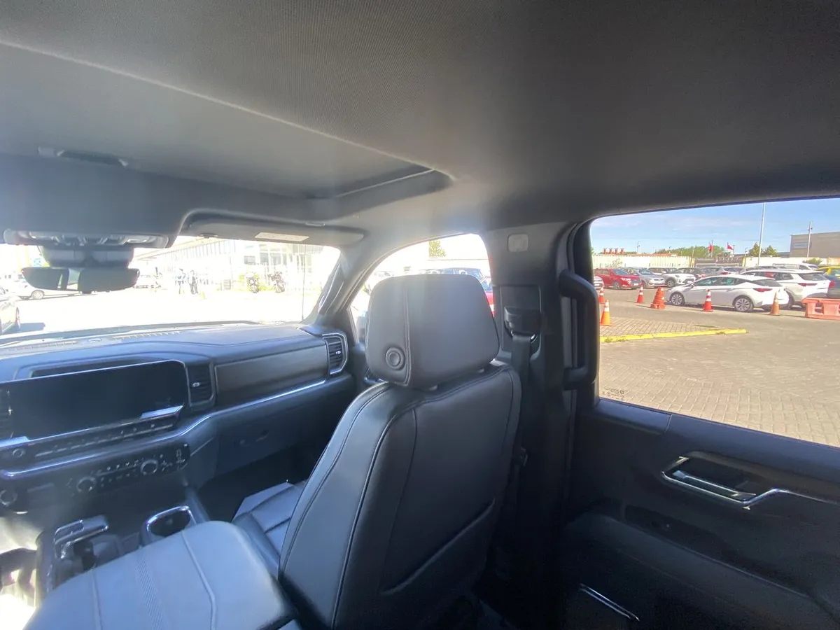 Chevrolet Silverado 3.0 High Country 4x4 At 4p año 2024