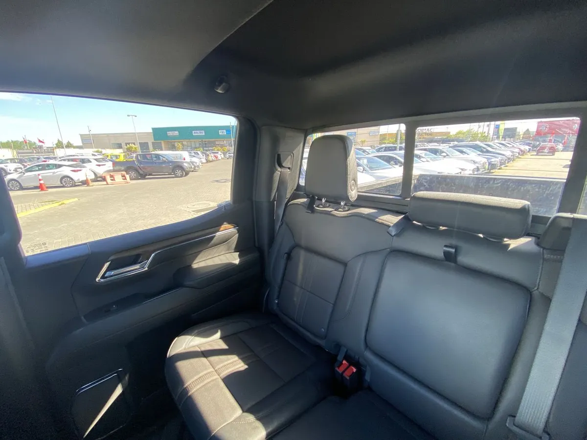 Chevrolet Silverado 3.0 High Country 4x4 At 4p año 2024