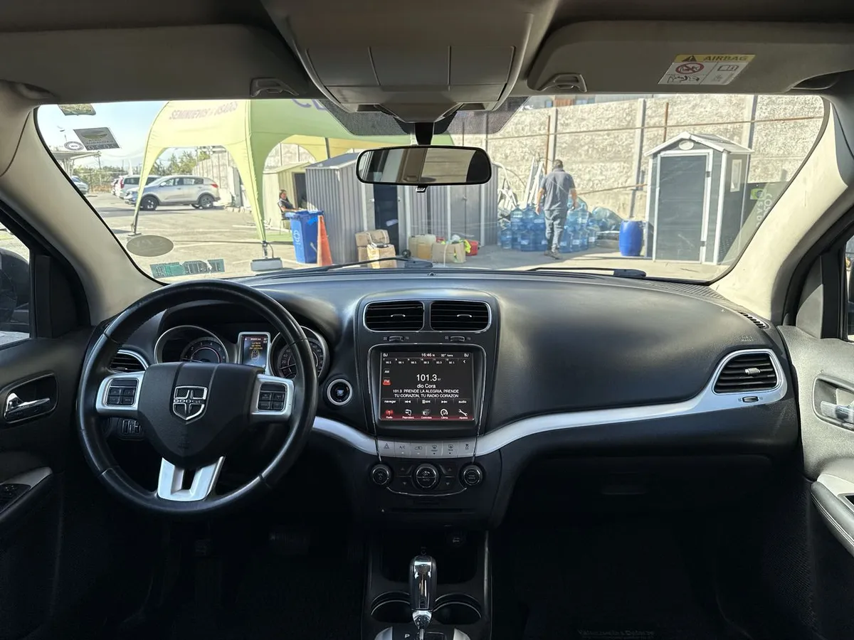 Dodge Journey 2.4 Rt 4x2 At 5p año 2018