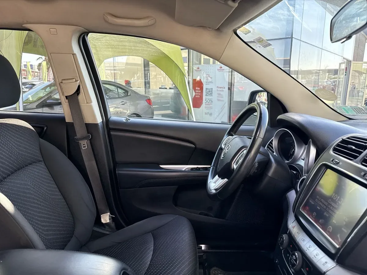 Dodge Journey 2.4 Rt 4x2 At 5p año 2018