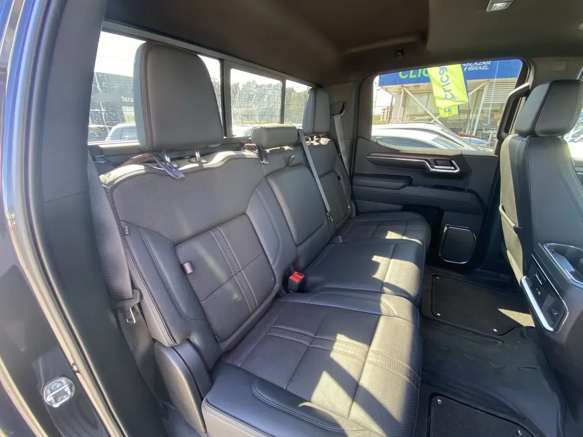 Chevrolet Silverado 3.0 High Country 4x4 At 4p año 2024