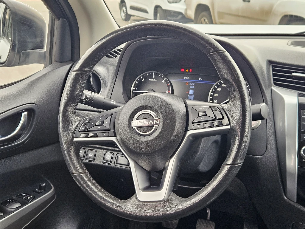 Nissan Navara Dc 4x4 2.3tdi Le año 2023