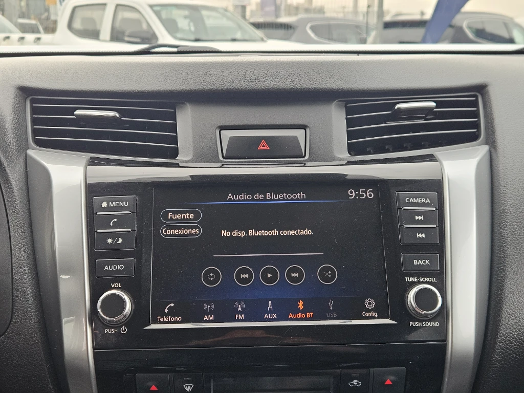 Nissan Navara Dc 4x4 2.3tdi Le año 2023