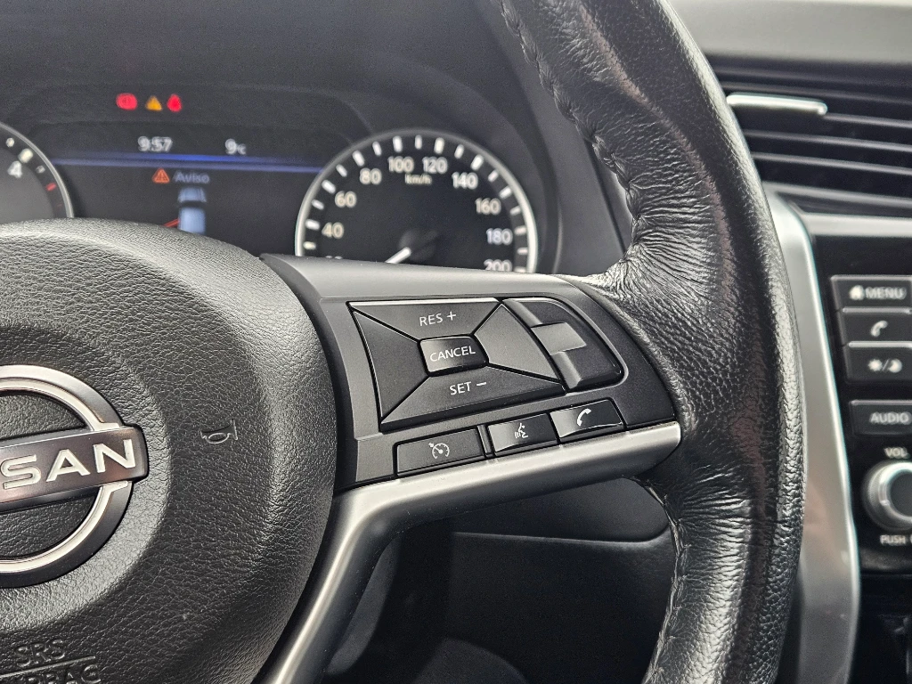 Nissan Navara Dc 4x4 2.3tdi Le año 2023