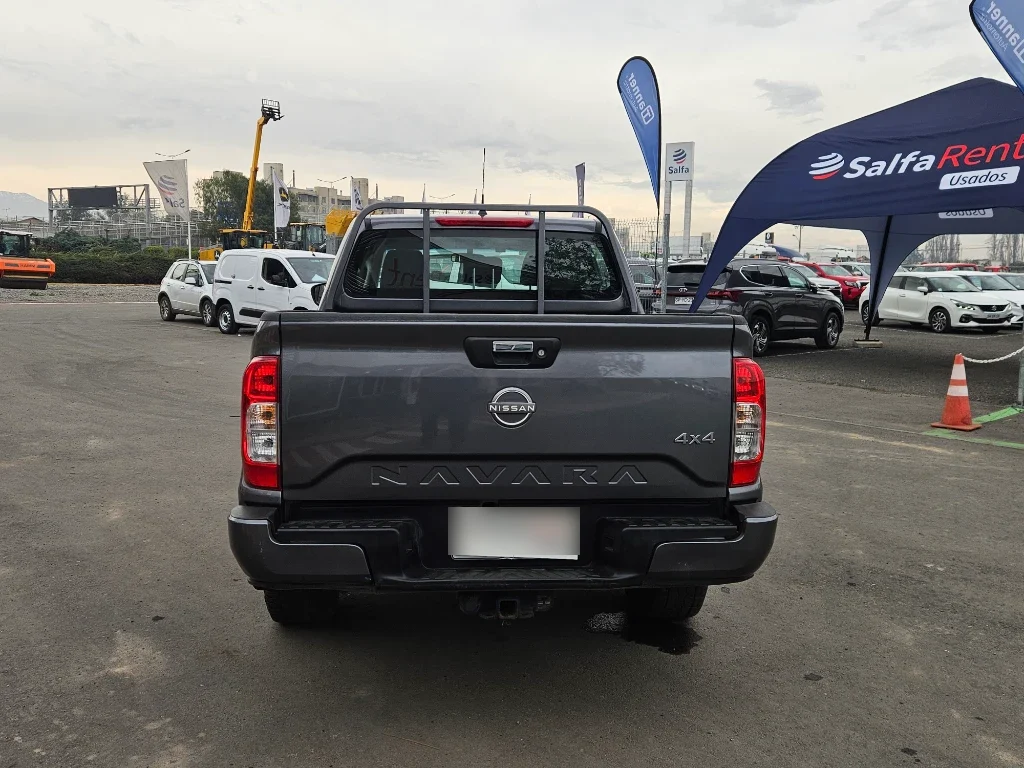 Nissan Navara Dc 4x4 2.3 Tdi Se año 2023