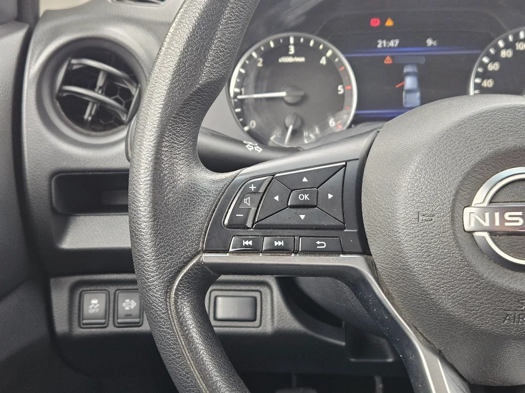 Nissan Navara Dc 4x4 2.3 Tdi Se año 2023