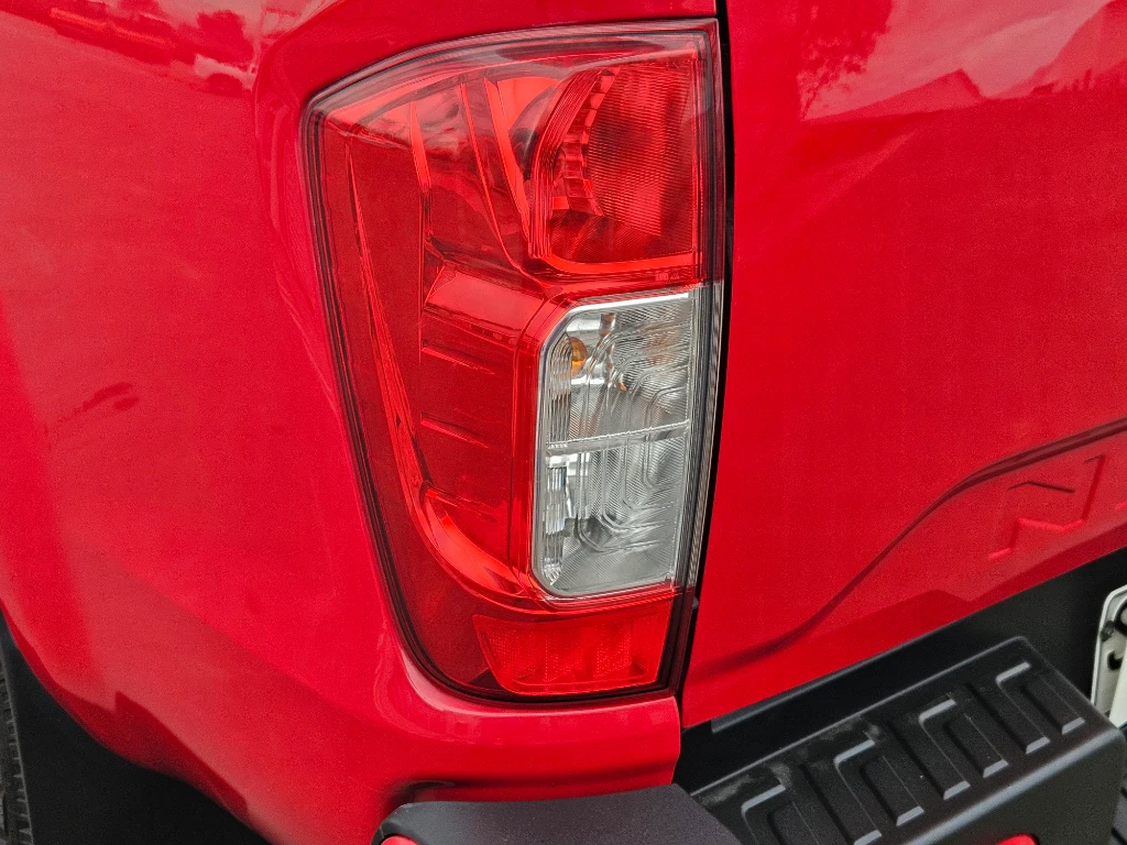 Nissan Navara Dc 4x2 2.3tdi Xe año 2023