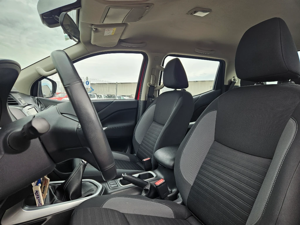 Nissan Navara Dc 4x2 2.3tdi Xe año 2023