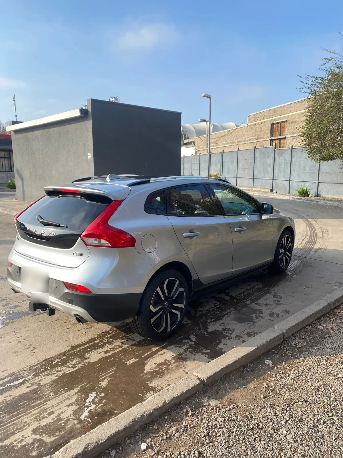 Volvo V40 2.0 T5 Cross Country Limited At 4x4 año 2017