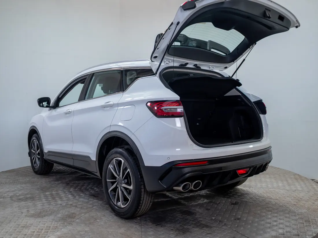 Geely Coolray 1.5 Exclusive 7dct At año 2022