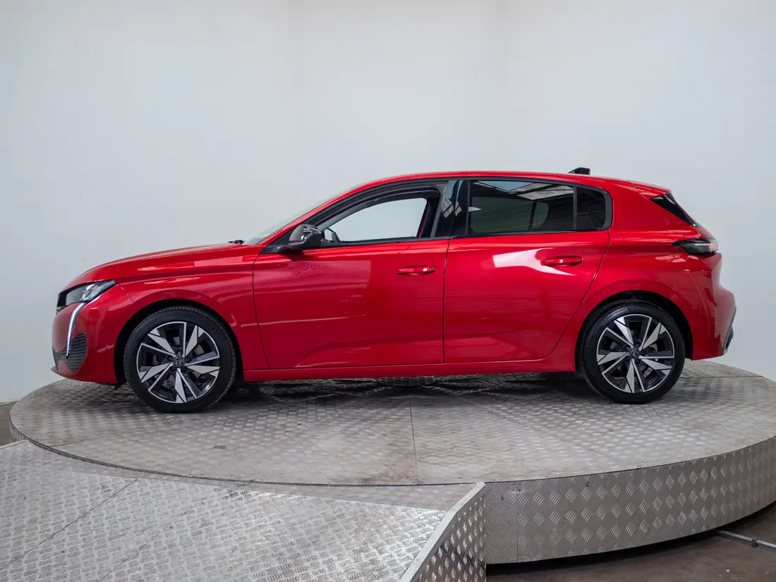 Peugeot 308 1.2 Allure Puretech 130 4x2 Mt 5p año 2023