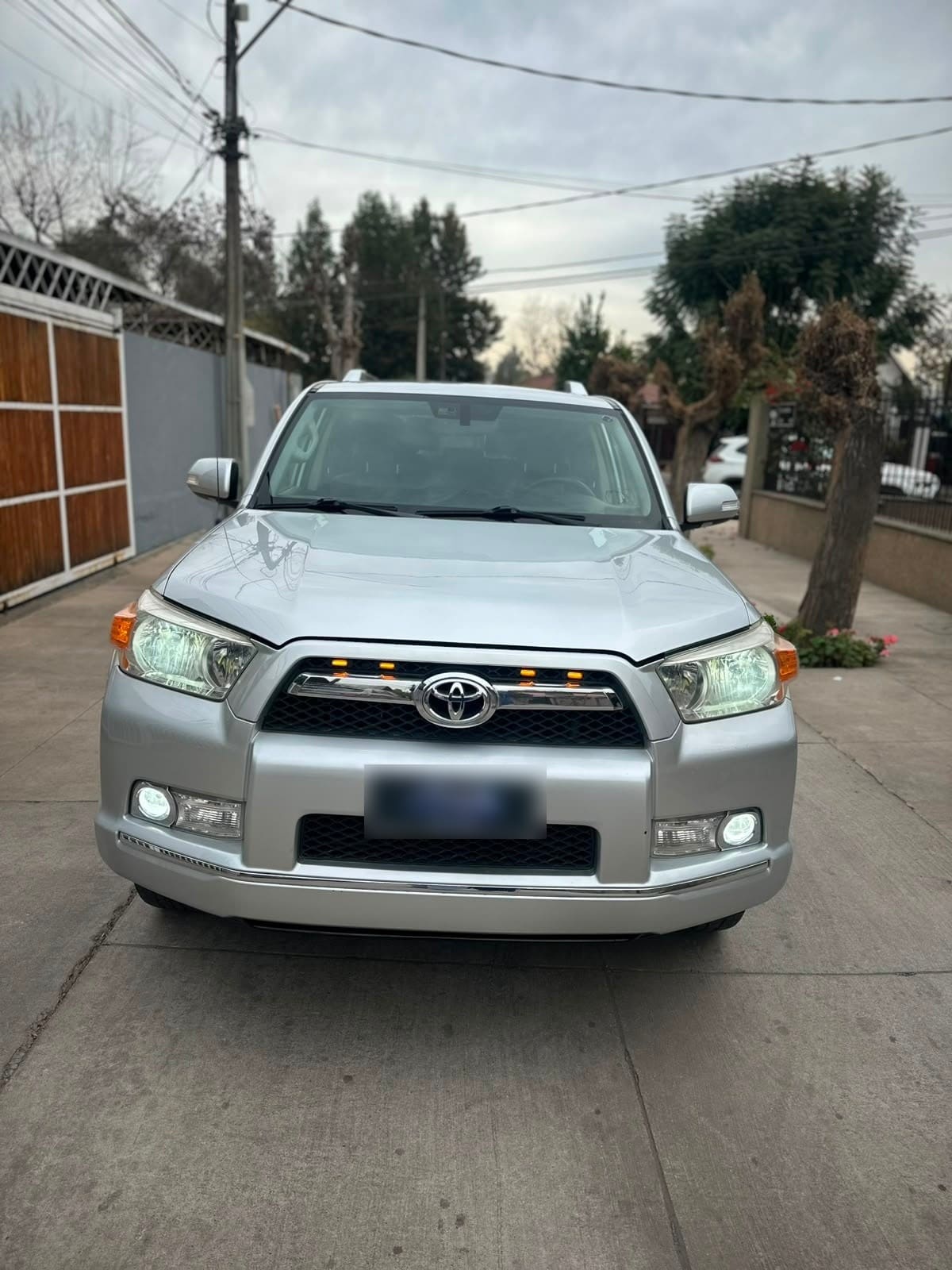 Toyota 4RUNNER 4.0 Limited At 4x2 año 2013