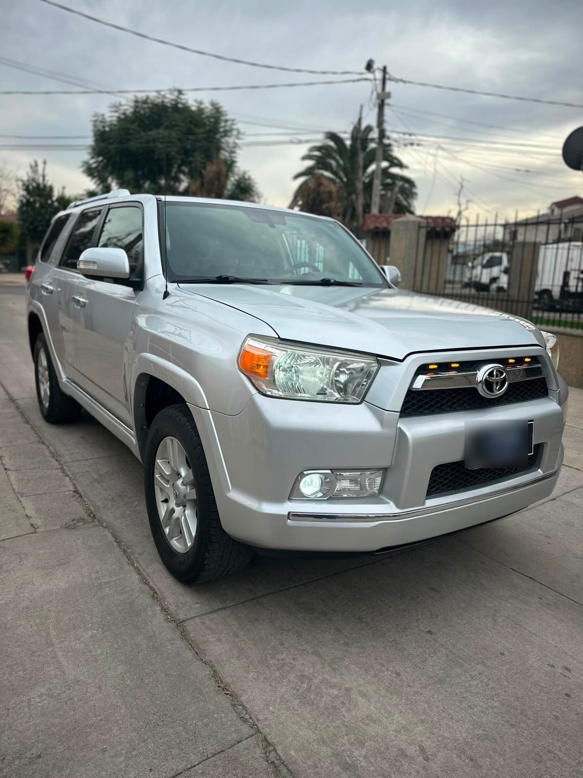 Toyota 4RUNNER 4.0 Limited At 4x2 año 2013