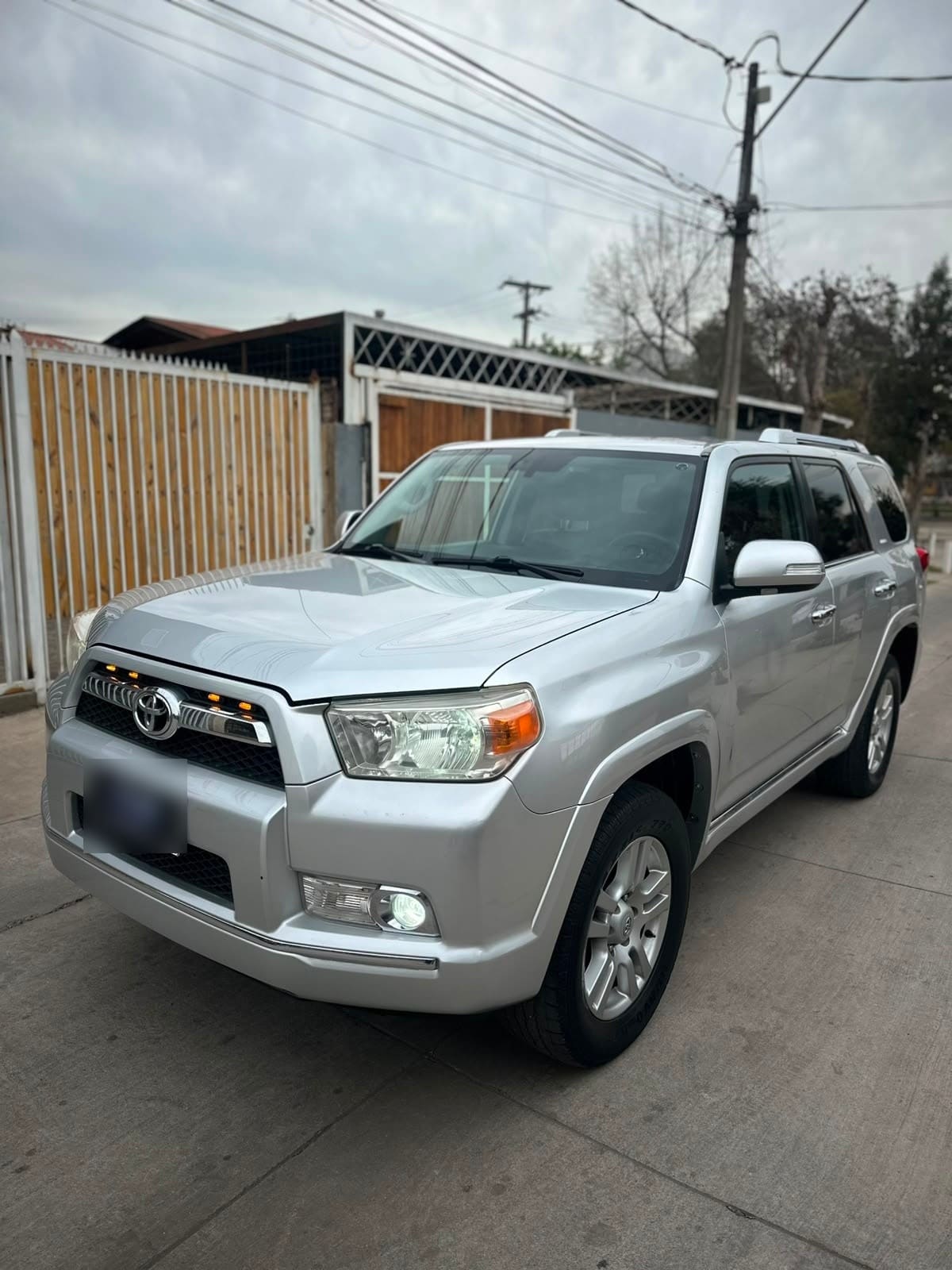 Toyota 4RUNNER 4.0 Limited At 4x2 año 2013
