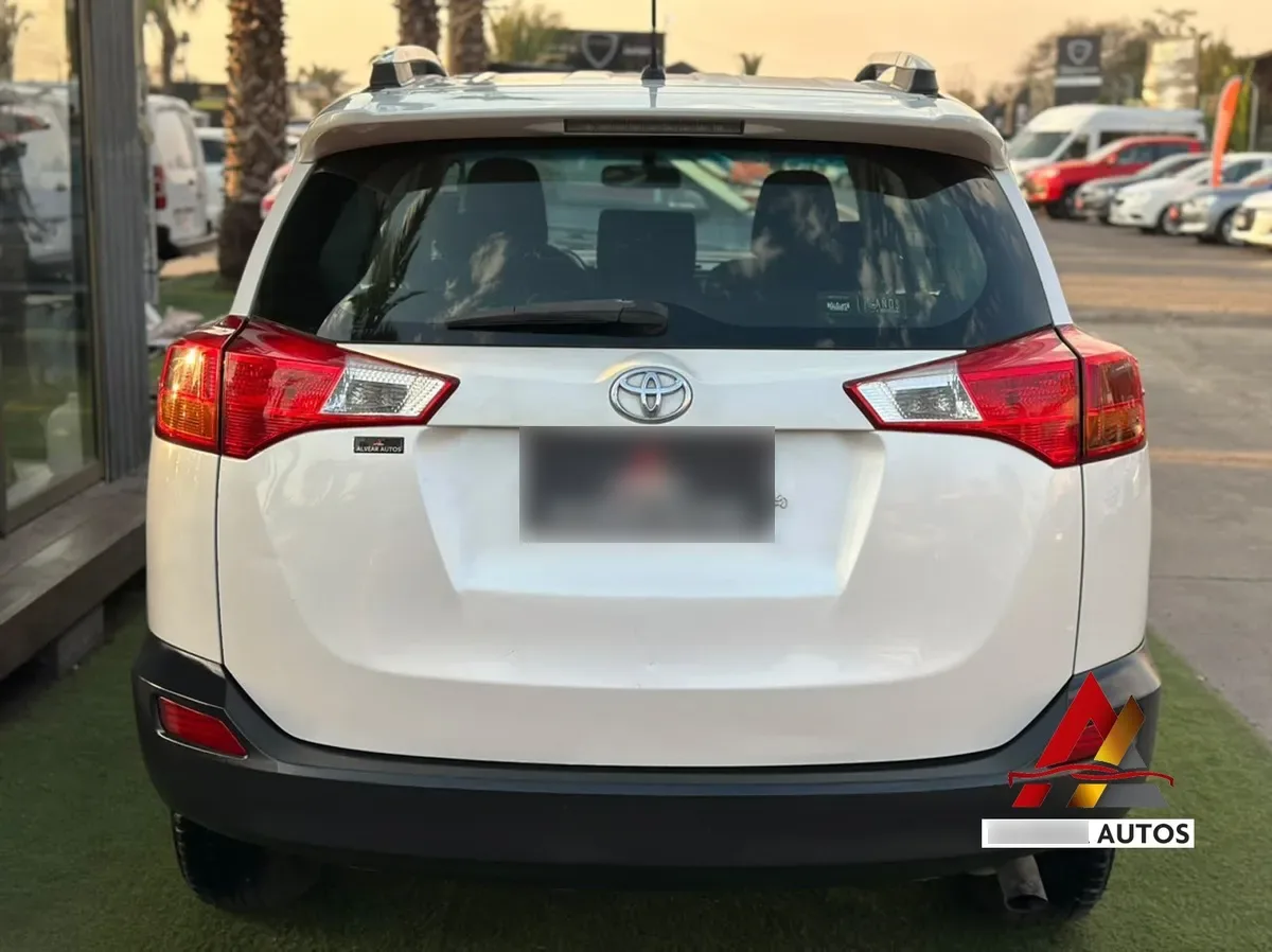 TOYOTA RAV4 2.0 Advantage Lujo Bt Mt 4x4 año 2015
