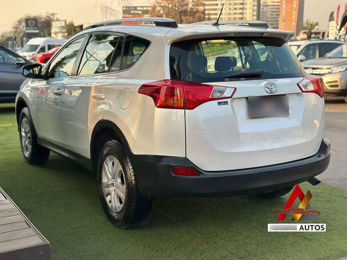 TOYOTA RAV4 2.0 Advantage Lujo Bt Mt 4x4 año 2015