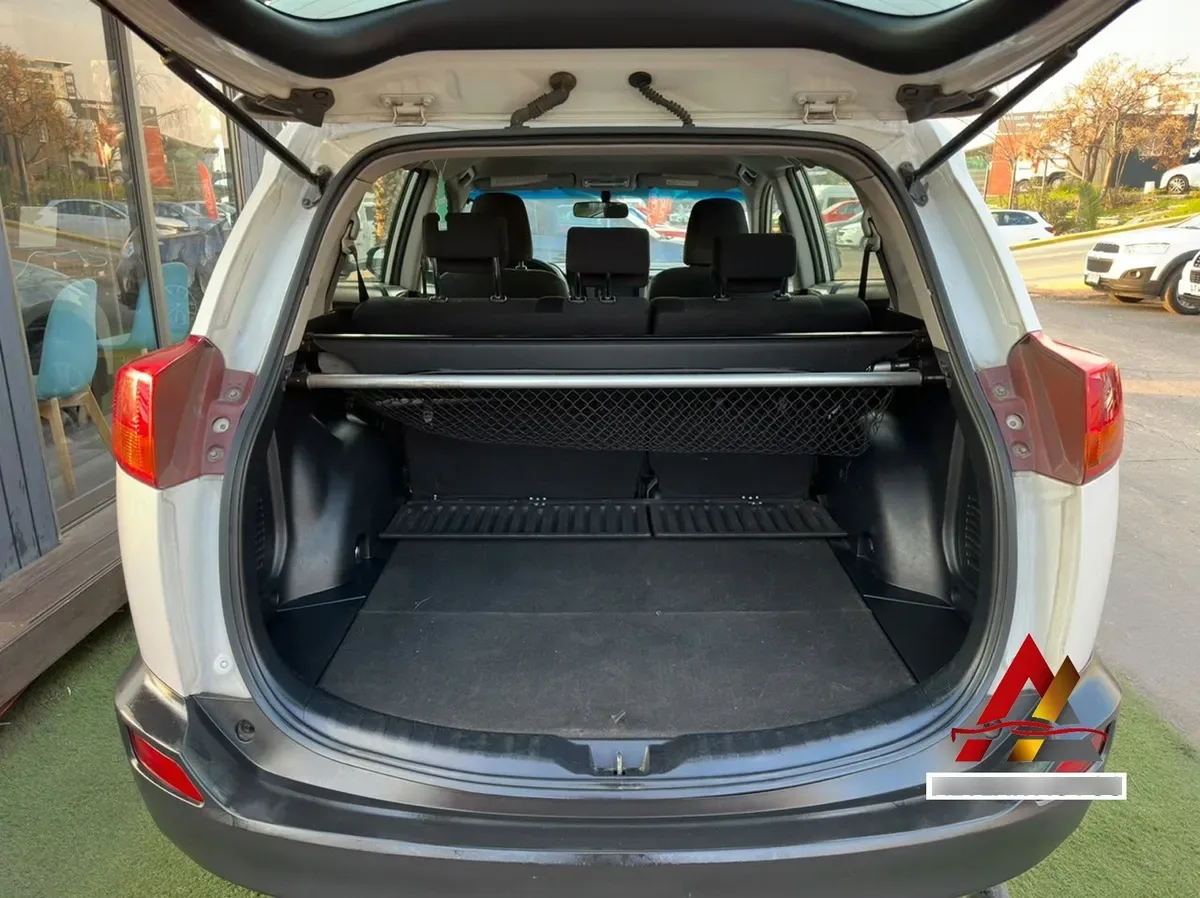 TOYOTA RAV4 2.0 Advantage Lujo Bt Mt 4x4 año 2015