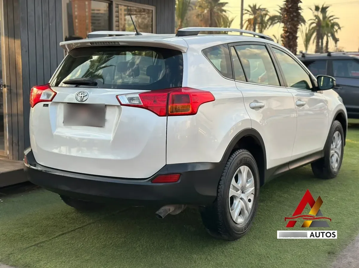 TOYOTA RAV4 2.0 Advantage Lujo Bt Mt 4x4 año 2015