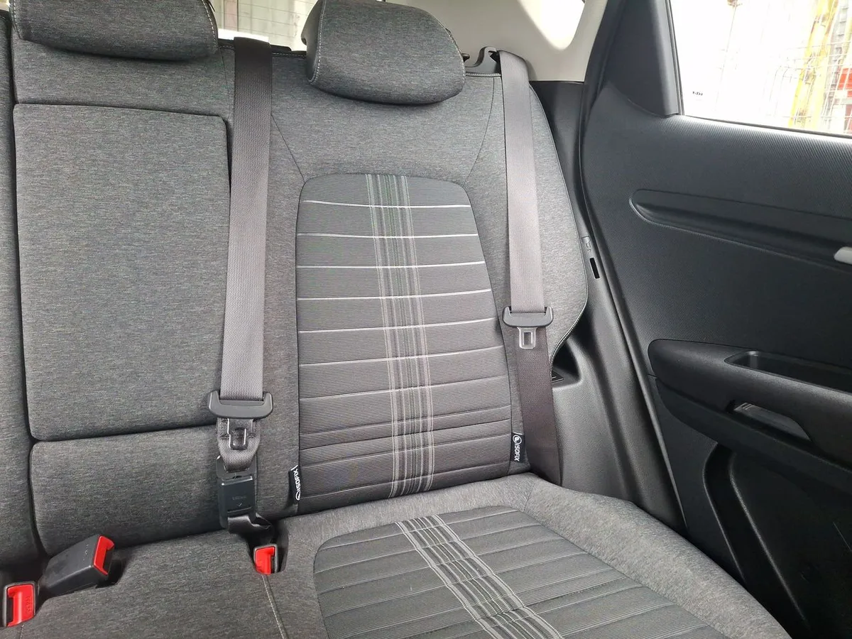 Kia Sonet 1.5 Ex 4x2 Ivt Ri At 5p año 2025