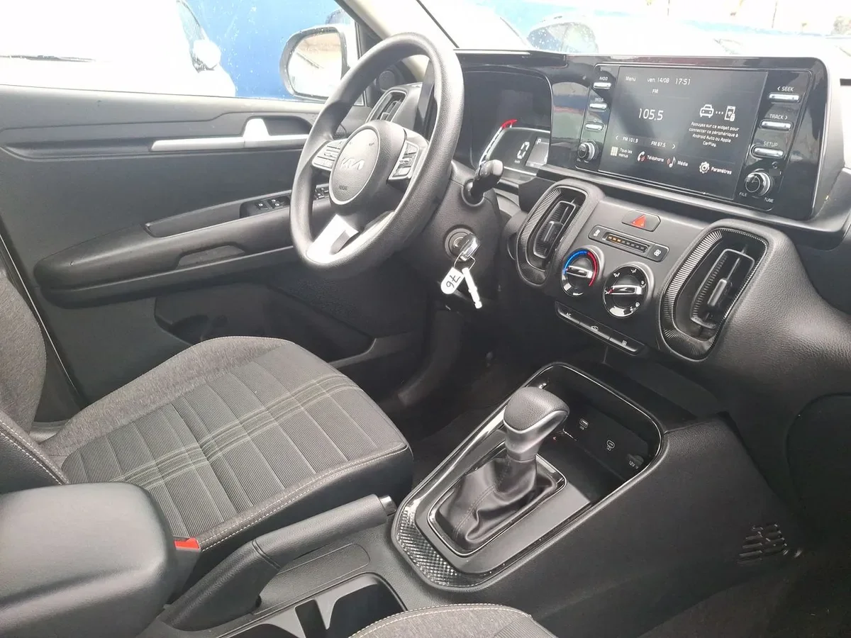 Kia Sonet 1.5 Ex 4x2 Ivt Ri At 5p año 2025