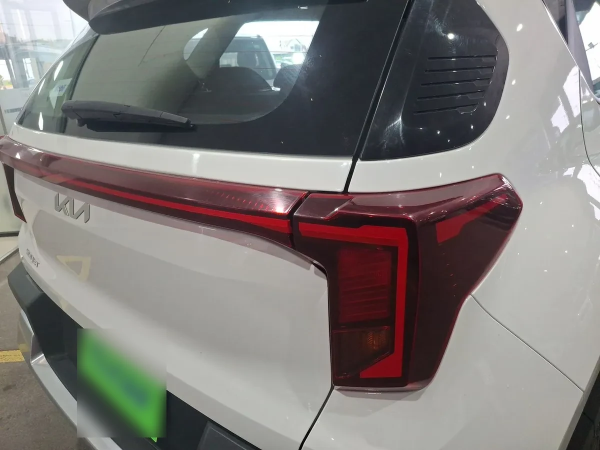 Kia Sonet 1.5 Ex 4x2 Ivt Ri At 5p año 2025