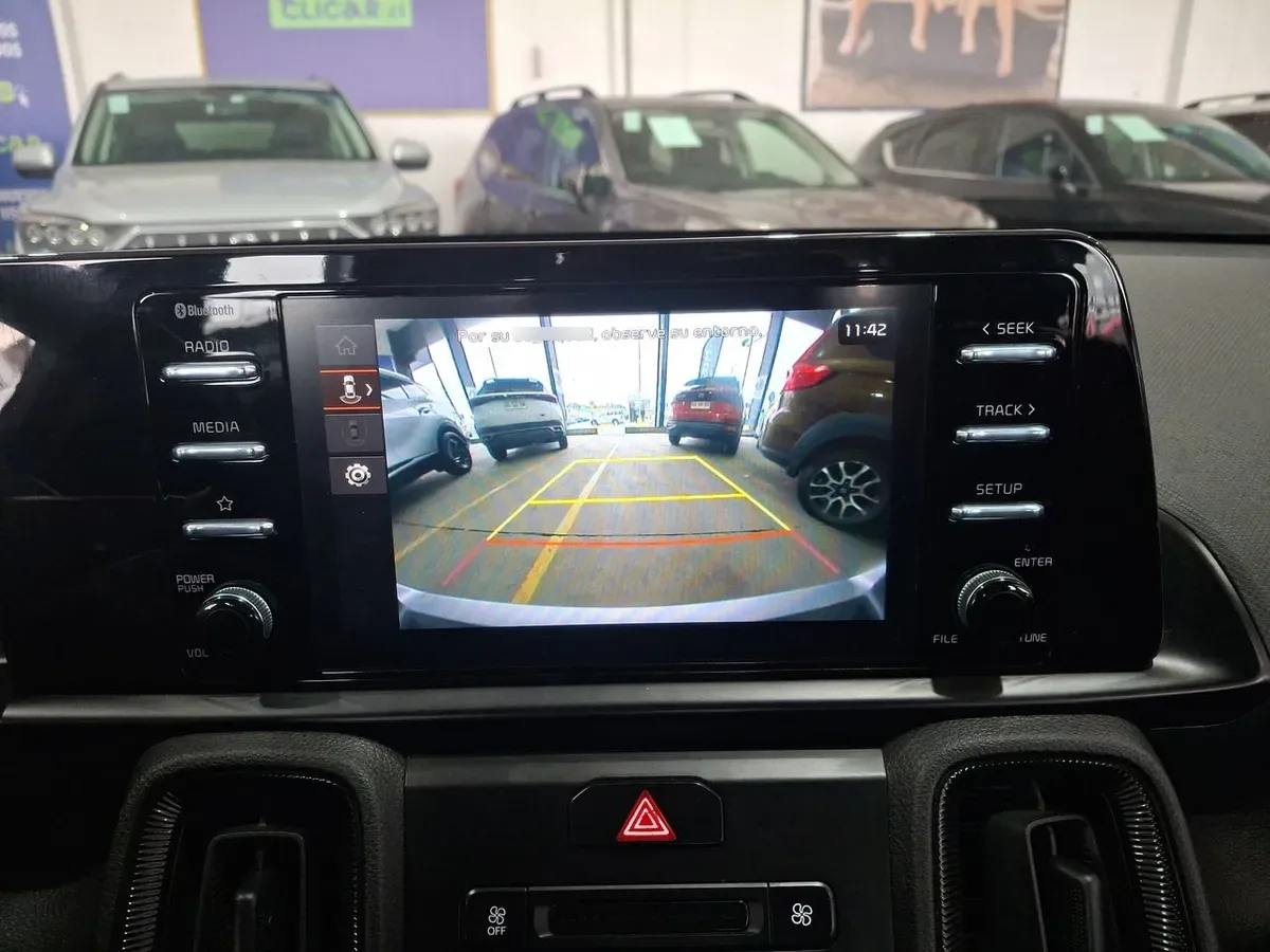 Kia Sonet 1.5 Ex 4x2 Ivt Ri At 5p año 2025