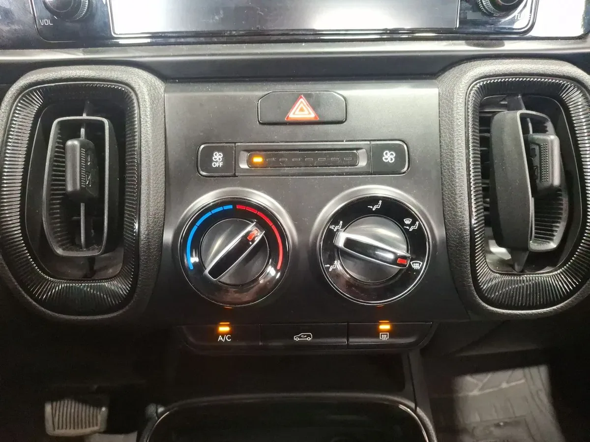Kia Sonet 1.5 Ex 4x2 Ivt Ri At 5p año 2025