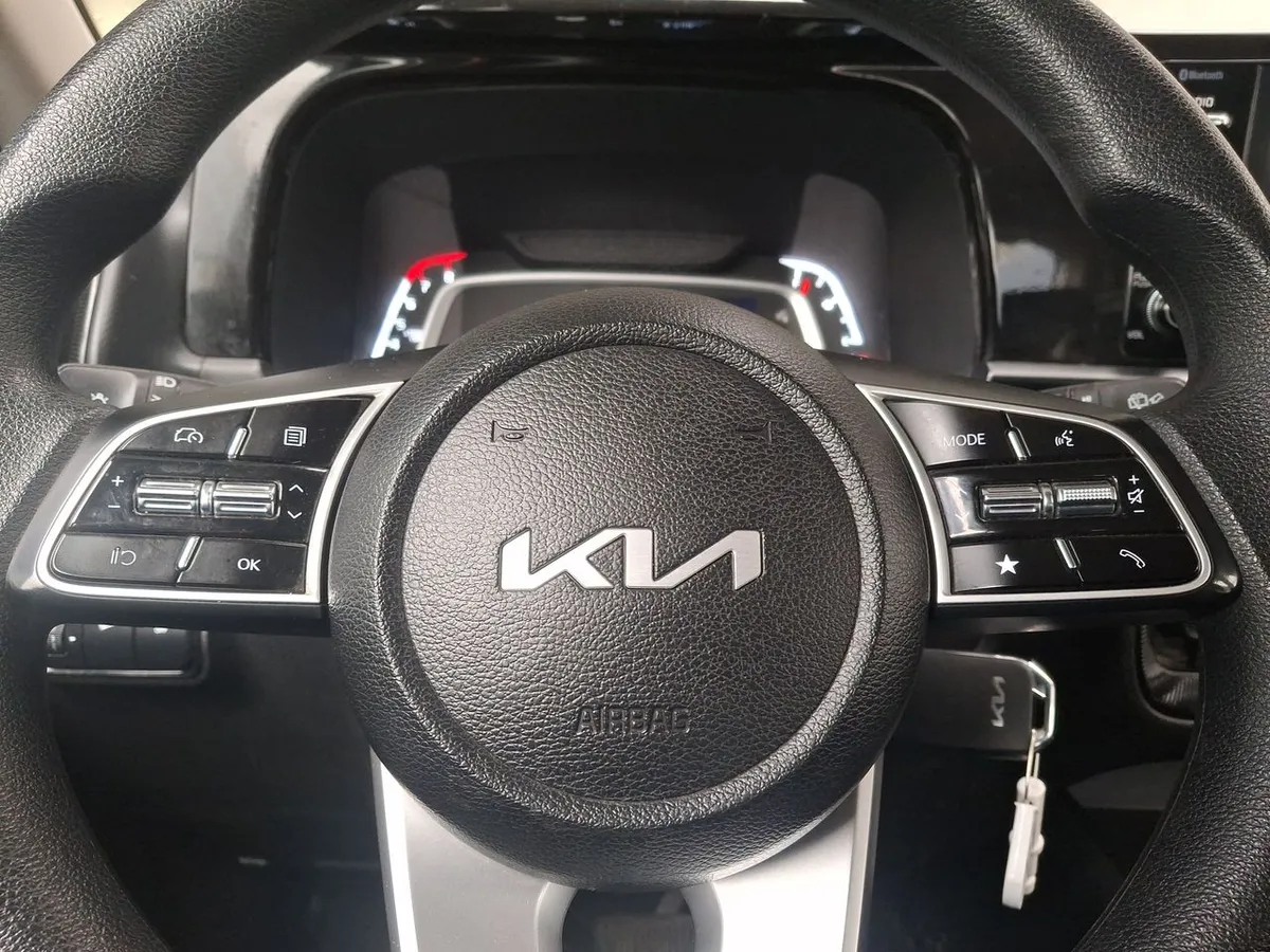 Kia Sonet 1.5 Ex 4x2 Ivt Ri At 5p año 2025