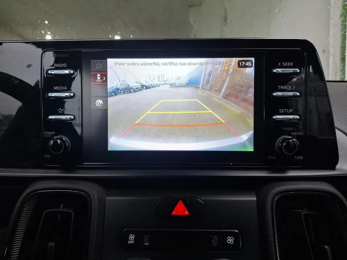 Kia Sonet 1.5 Ex 4x2 Ivt Ri At 5p año 2025
