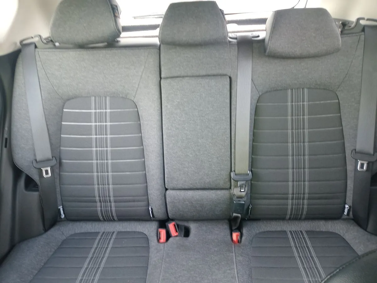 Kia Sonet 1.5 Ex 4x2 Ivt Ri At 5p año 2025